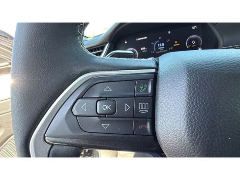 Used 2023 Jeep Grand Cherokee Altitude AWD/4WD image 22