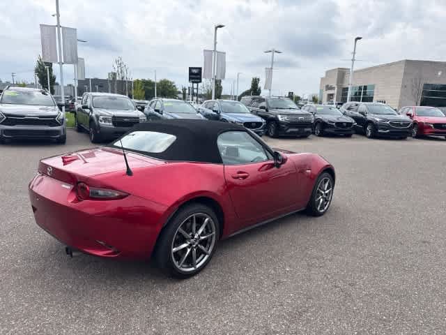 Used 2023 MAZDA MX-5 Miata Grand Touring RWD image 5