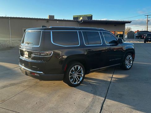 Used 2022 Jeep Grand Wagoneer Series II w/ Flexible Seating Group image 3