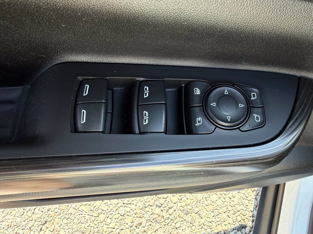 Used 2023 GMC Acadia SLT w/ Elevation Edition FWD image 11