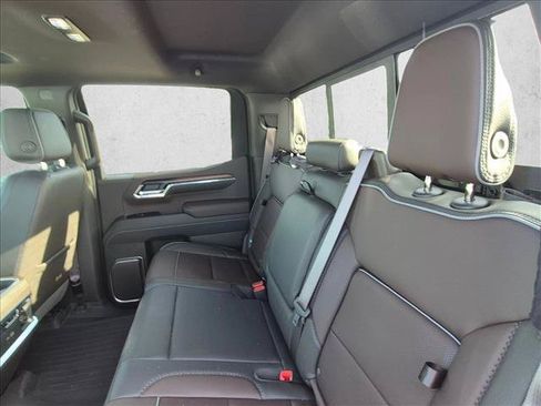 Used 2026 GMC Sierra 1500 Denali w/ Denali Reserve Package AWD/4WD image 11