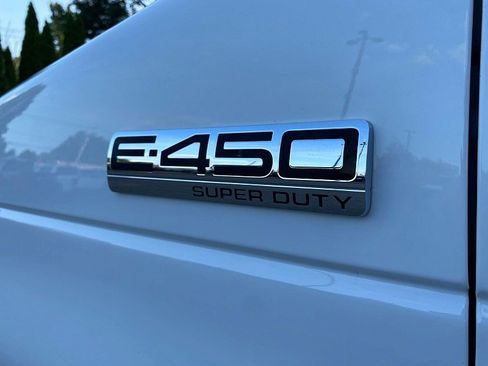 Certified 2021 Ford E-450 and Econoline 450 Super Duty w/ Power Windows & Locks Group image 9