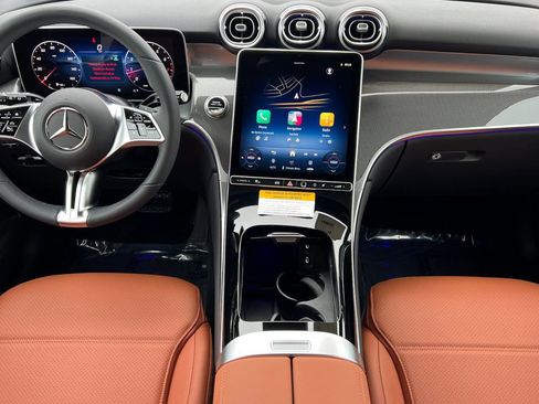 New 2026 Mercedes-Benz GLC 300 4MATIC image 3