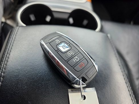 Used 2018 Lincoln MKX Reserve image 28