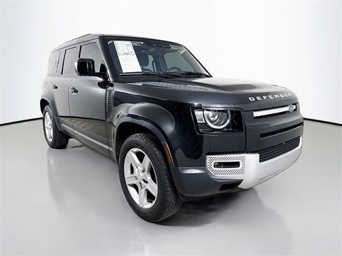 Certified 2022 Land Rover Defender 110 SE image 3