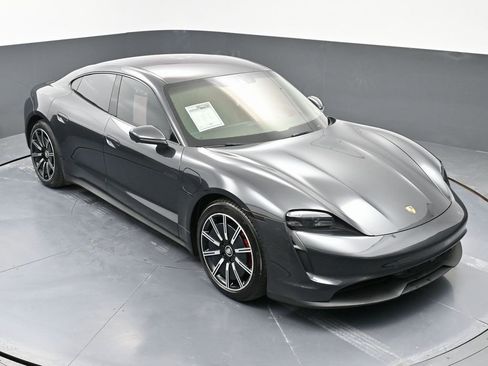 Used 2020 Porsche Taycan 4S image 44