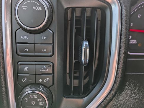 Used 2020 Chevrolet Silverado 2500 LTZ w/ LTZ Plus Package image 29