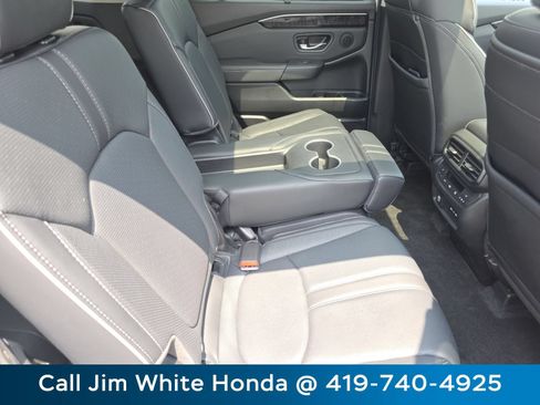 Certified 2025 Honda Pilot Elite image 23