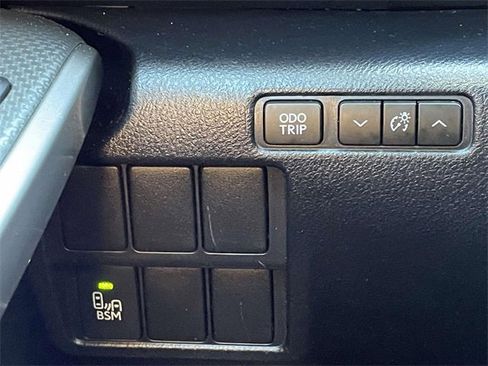 Used 2015 Lexus IS 350 image 16