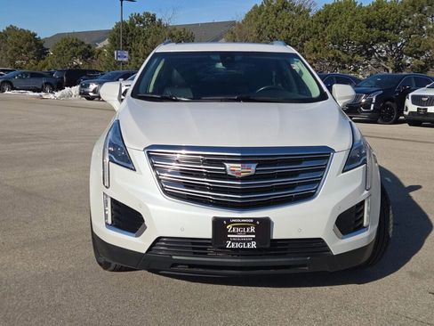 Used 2018 Cadillac XT5 Luxury w/ Driver Awareness Package image 5