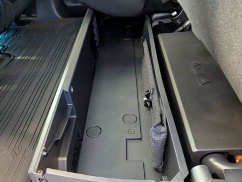 New 2026 Ford F350 Platinum w/ Tremor Off-Road Package image 18