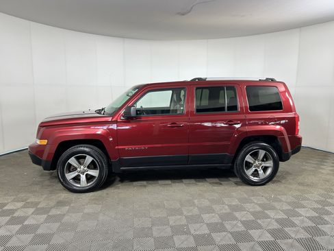Used 2017 Jeep Patriot High Altitude image 2