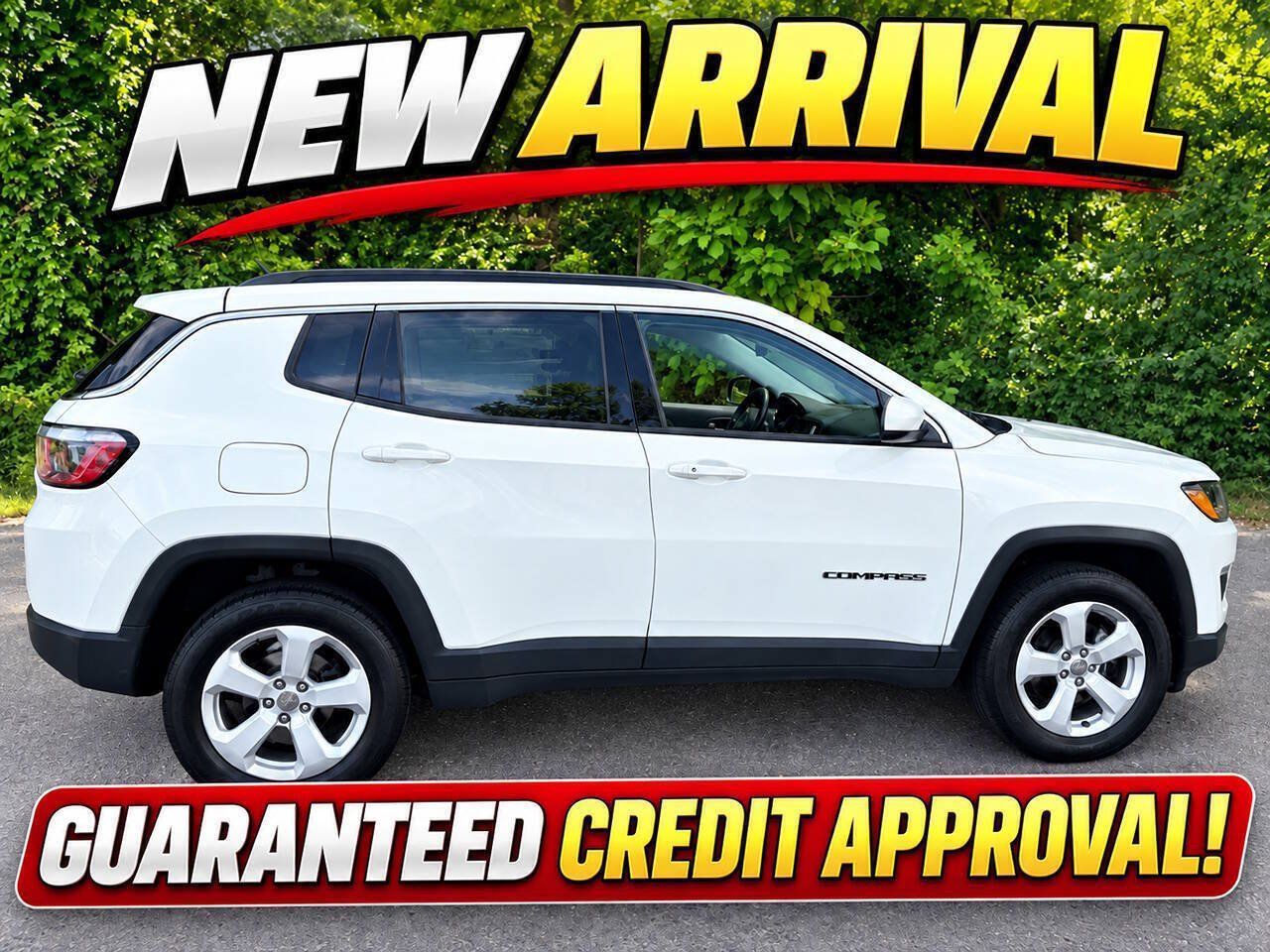 Used 2019 Jeep Compass Latitude w/ Popular Equipment Group AWD/4WD image 3