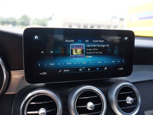 Used 2022 Mercedes-Benz GLC 300 image 14