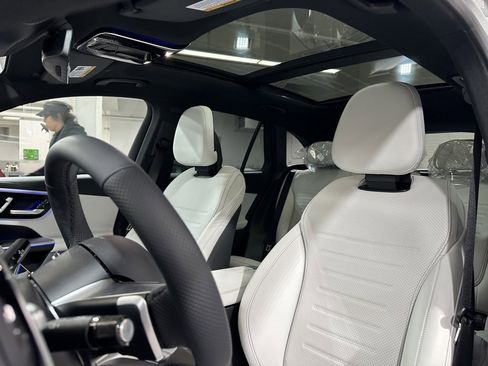 New 2026 Mercedes-Benz GLC 300 4MATIC image 14