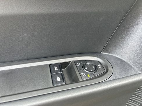 Used 2025 MINI Cooper 2-Door Hardtop image 24