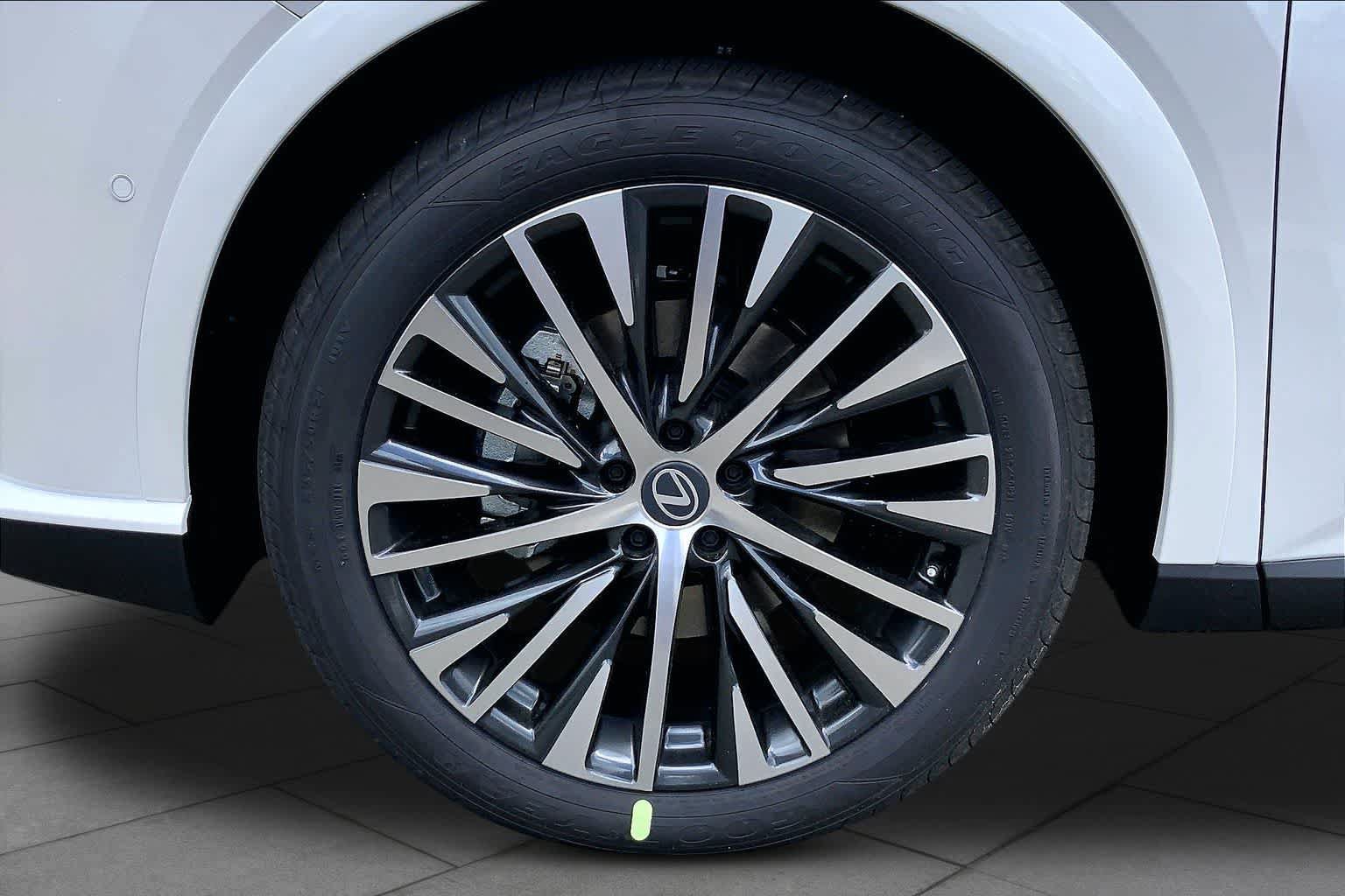 New 2026 Lexus RX 350 Premium Plus AWD/4WD image 11