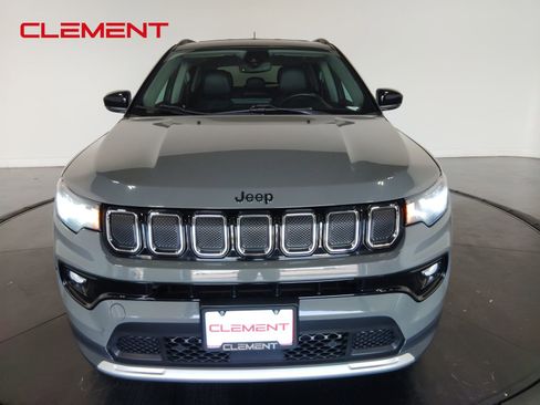 Used 2022 Jeep Compass Limited image 2