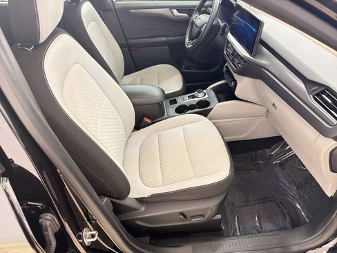 Certified 2023 Ford Escape Active w/ Tech Pack #2 FWD image 29