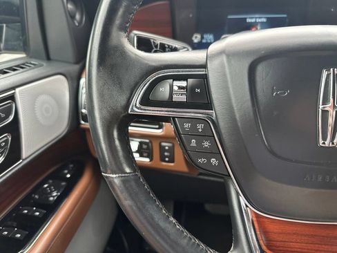 Used 2022 Lincoln Navigator Reserve RWD image 21