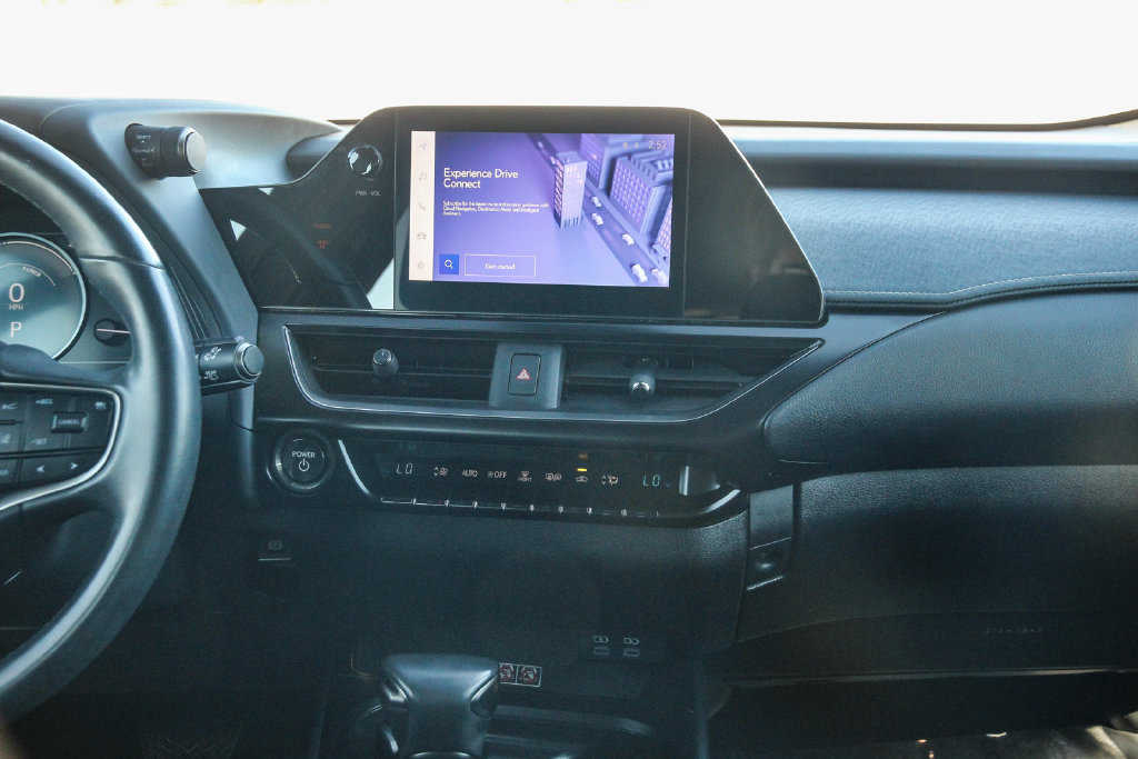 Certified 2024 Lexus UX 250h FWD image 14