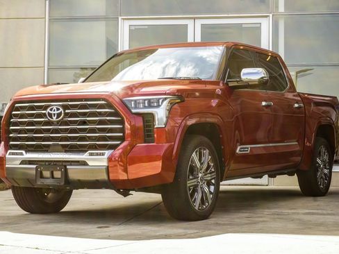 Used 2023 Toyota Tundra Capstone AWD/4WD image 8
