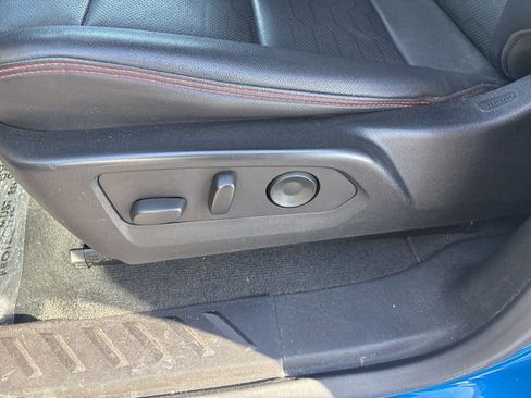 Used 2023 Chevrolet Colorado Z71 w/ Z71 Convenience Package 2 image 27