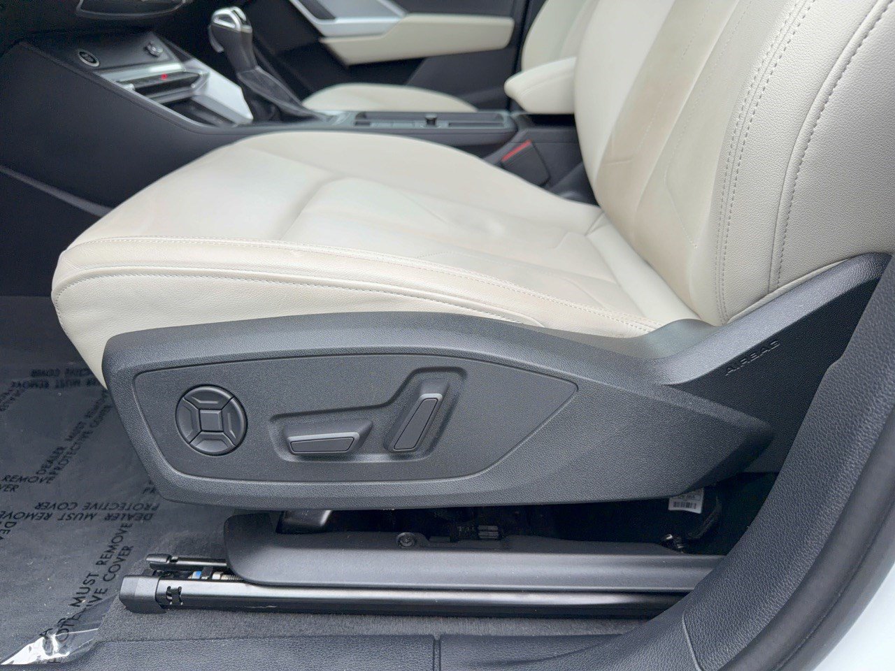Used 2024 Audi Q3 2.0T Premium AWD/4WD image 16