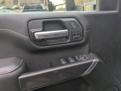 Used 2020 GMC Sierra 2500 AT4 w/ AT4 Premium Package image 24