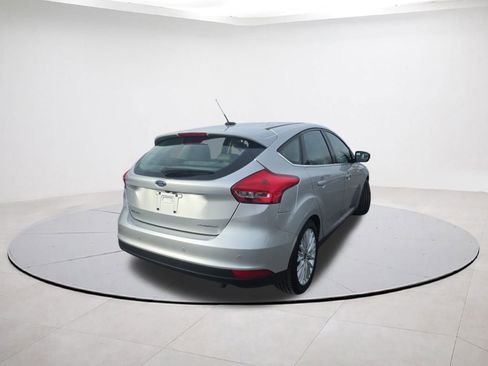 Certified 2018 Ford Focus Titanium image 7