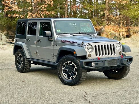 Used 2016 Jeep Wrangler Unlimited Rubicon image 3