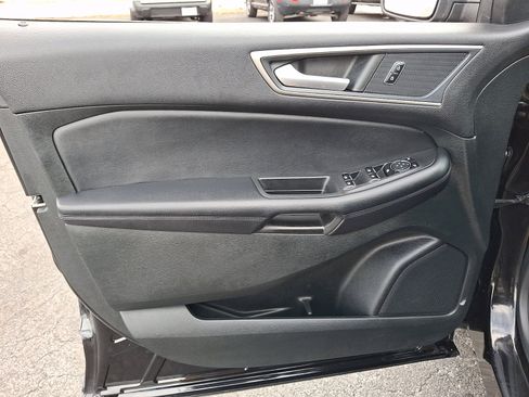 Used 2022 Ford Edge SEL w/ Convenience Package image 14