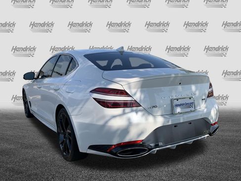 Used 2022 Genesis G70 3.3T RWD image 8