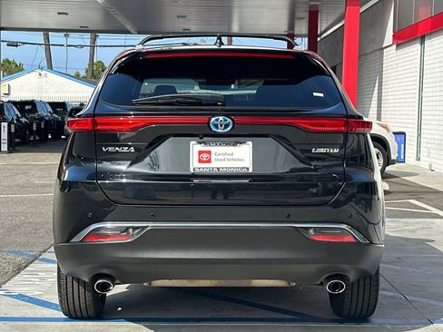 Certified 2023 Toyota Venza Limited AWD/4WD image 5