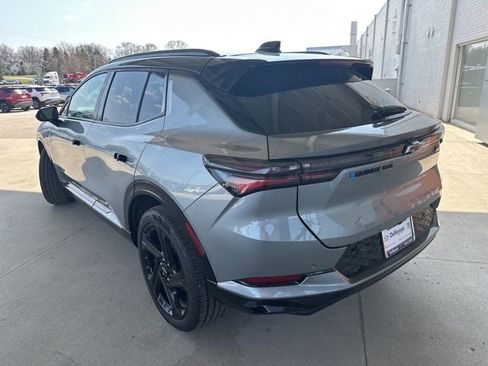 New 2026 Chevrolet Equinox EV RS AWD/4WD image 7