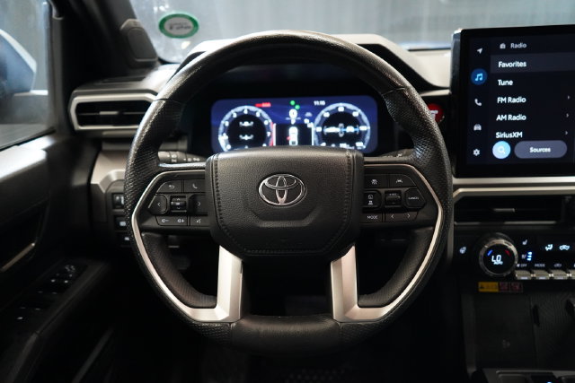 Used 2024 Toyota Tacoma TRD Off-Road w/ TRD Off Road Premium Package AWD/4WD image 15