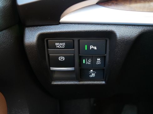 Used 2020 Acura MDX SH-AWD w/ Technology Package image 26