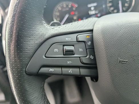 Used 2019 Cadillac XT4 Sport w/ Cold Weather Package image 17