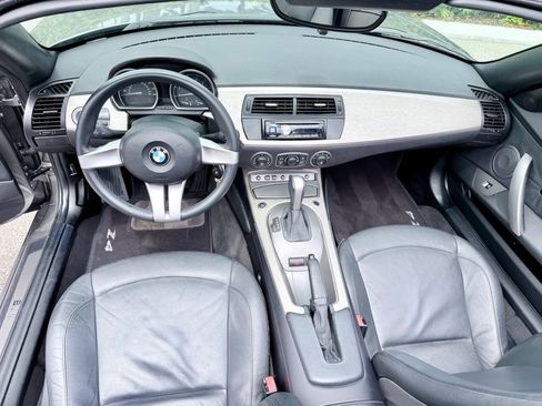 Used 2003 BMW Z4 3.0i RWD image 16
