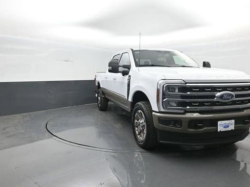 New 2026 Ford F350 King Ranch w/ FX4 Off-Road Package AWD/4WD image 2