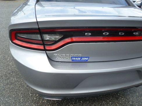 Used 2017 Dodge Charger SXT AWD/4WD image 8