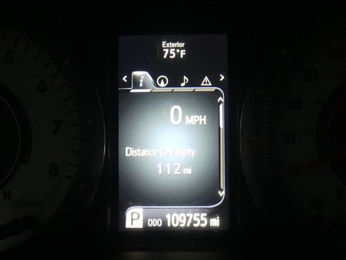 Used 2017 Toyota Sienna SE Premium image 32