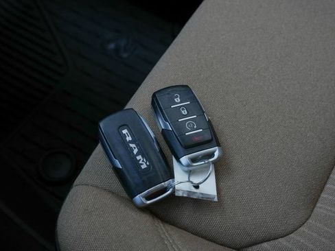 Used 2020 RAM 1500 Big Horn AWD/4WD image 55