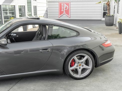 Used 2006 Porsche 911 Carrera S RWD image 5