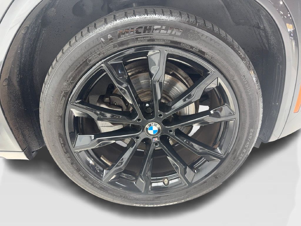 Used 2025 BMW X4 xDrive30i w/ Premium Package AWD/4WD image 15