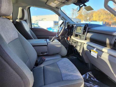 New 2025 Ford F250 XLT w/ Snow Plow Prep Package image 11
