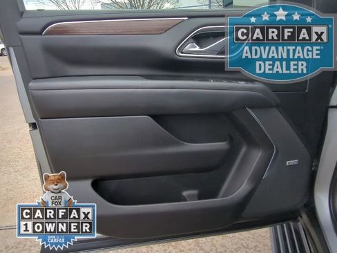 Used 2023 Chevrolet Suburban High Country image 17