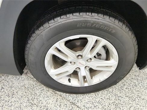Used 2023 GMC Terrain SLE AWD/4WD image 14