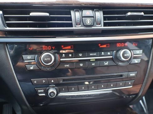 Used 2016 BMW X5 xDrive50i AWD/4WD image 30