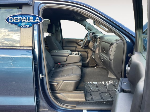 Used 2022 Chevrolet Silverado 1500 Custom Trail Boss AWD/4WD image 19